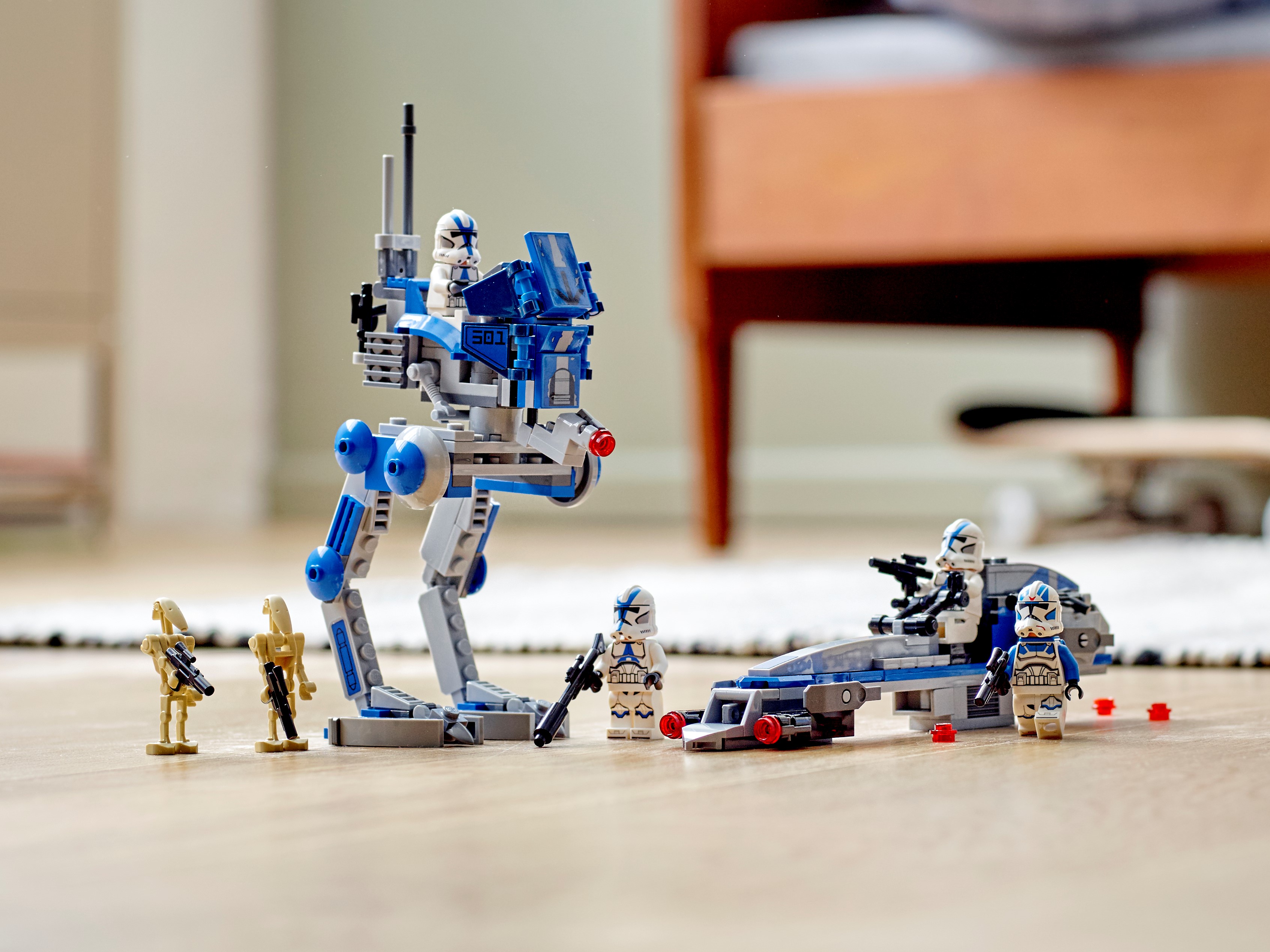 20 pezzi per tipo COMPATIBILE Minifigure Droidi da Battaglia 