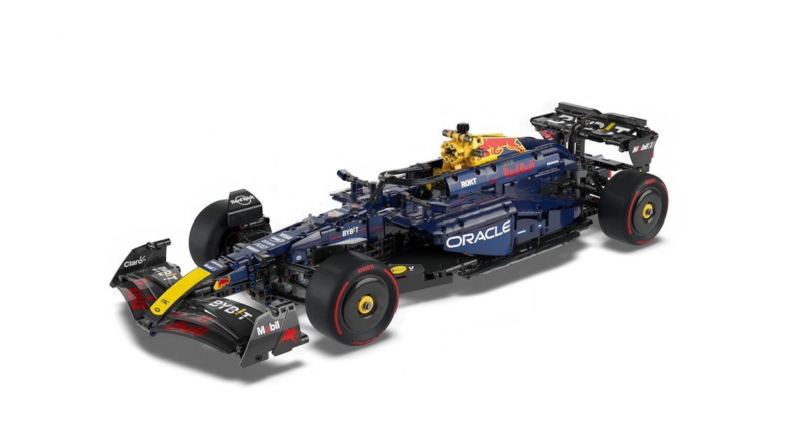 Oracle Red Bull Racing RB20 F1 Car - Image 5