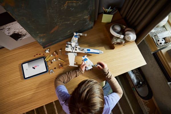 New Republic X-Wing Starfighter™ - Image 12