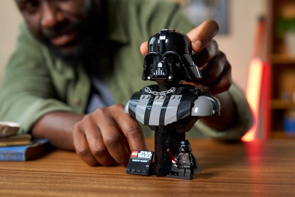 LEGO 75439 Le buste de Dark Vador — visuel 8 sur 8