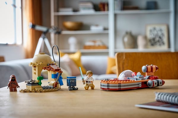 SMART Play™: Luke's Landspeeder™ - Image 14