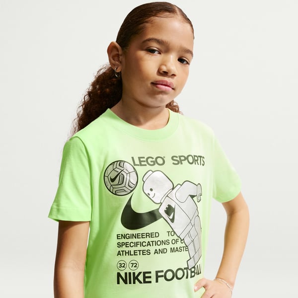 LEGO 5010248 T-shirt Collection Nike x LEGO® pour grands enfants — visuel 2 sur 3