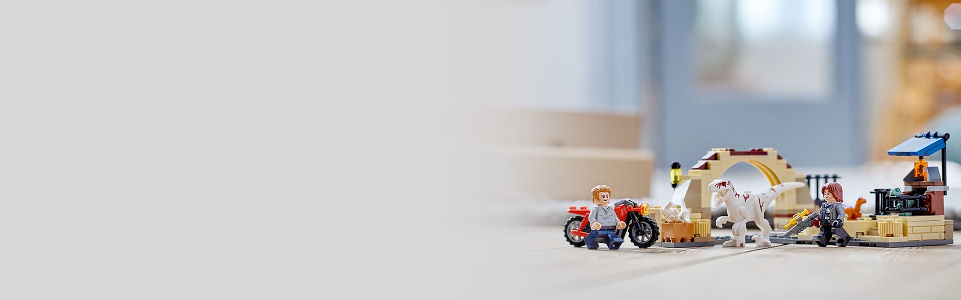 Atrociraptor Dinosaur: Bike Chase 76945 | Jurassic World™ | Buy