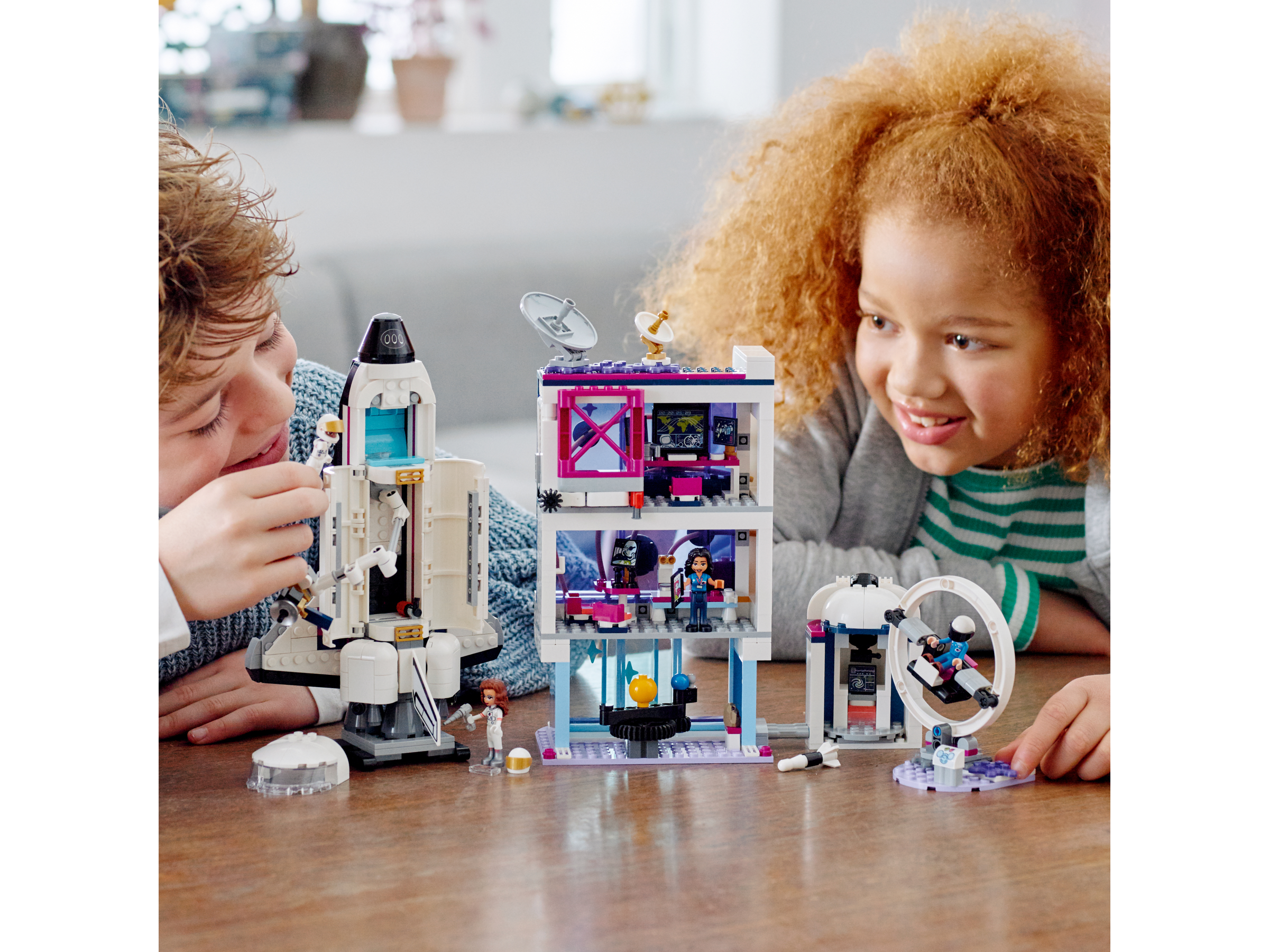 Buy US Academy | LEGO® Olivia\'s online at Official 41713 Friends Space the | Shop