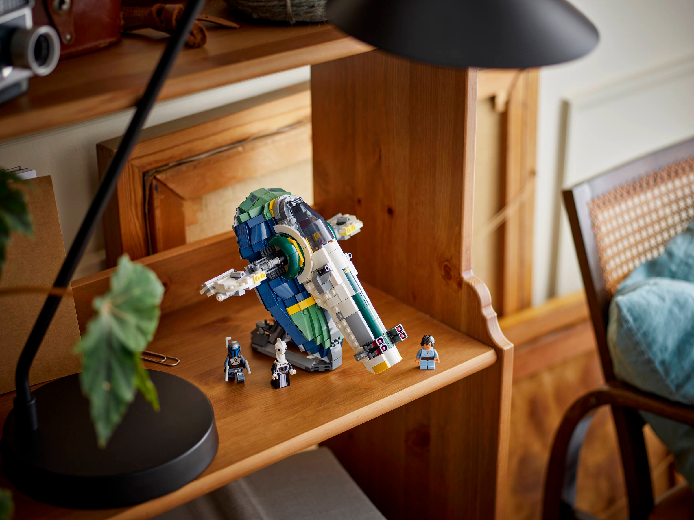 ジャンゴ・フェットの宇宙船 75433 | スター・ウォーズ™ |レゴ®ストア