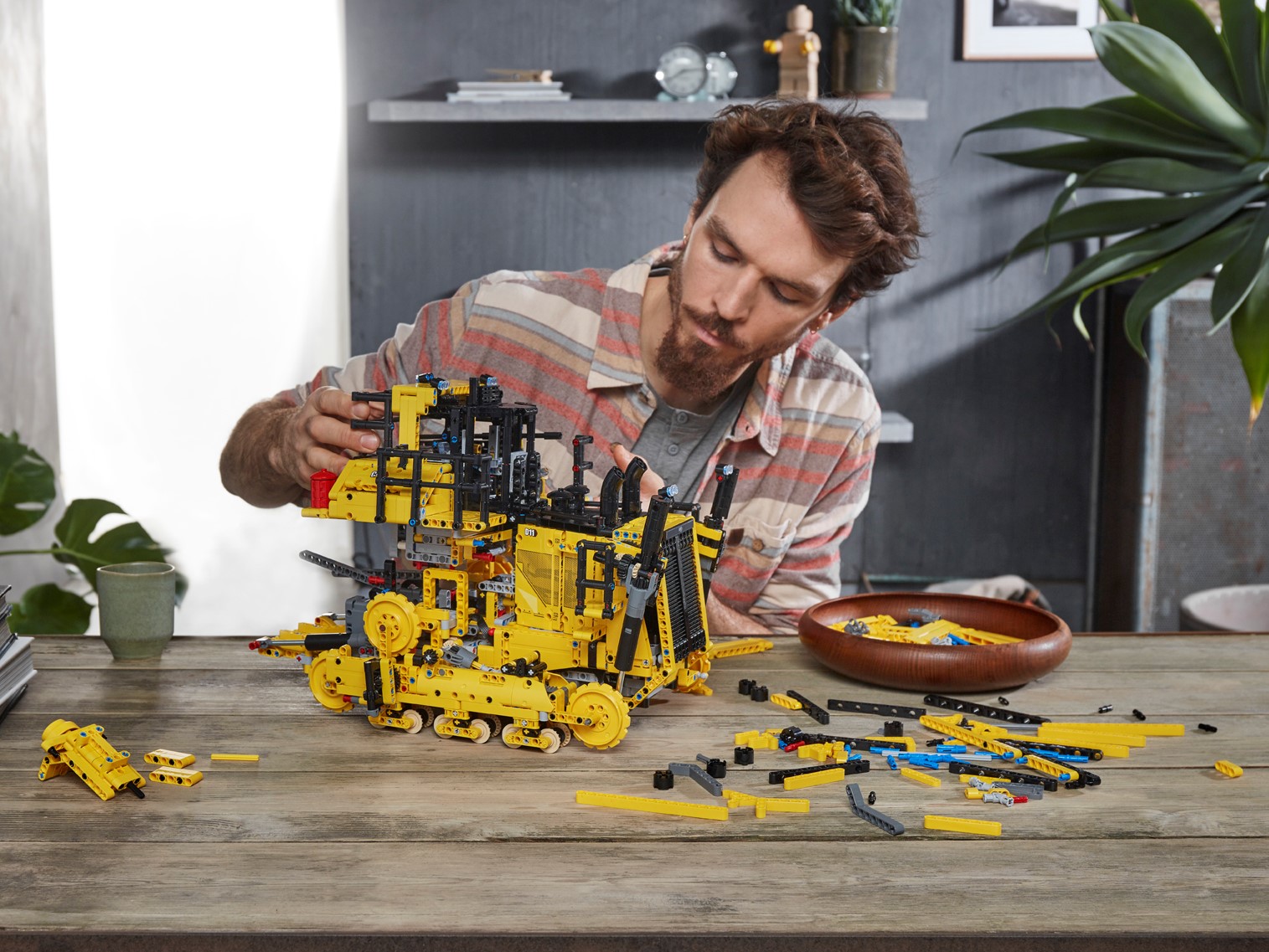 Not Include The Lego Set BRIKSMAX Led Lighting Kit for Technic App-Controlled Cat D11 Bulldozer Compatible with Lego 42131 Building Blocks Model 