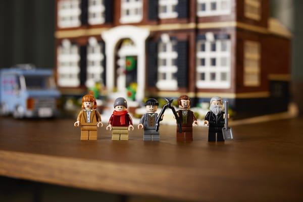 LEGO® Ideas Home Alone - Image 23