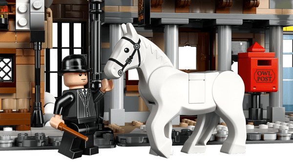 LEGO 76457 Village de Pré-au-Lard – Édition Collector — visuel 6 sur 8