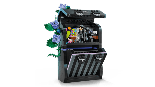 LEGO 76787 Le sac à dos de Mercredi — visuel 7 sur 8