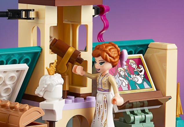 Arendelle Castle 41167 Disney™ | Buy online at the Official LEGO® Shop