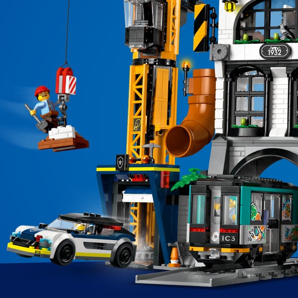 The City Tower 60473 | City | Buy online at the Official LEGO® Shop US