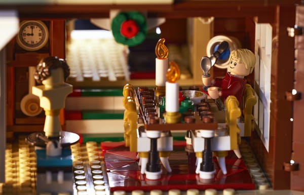 LEGO® Ideas Home Alone - Image 18
