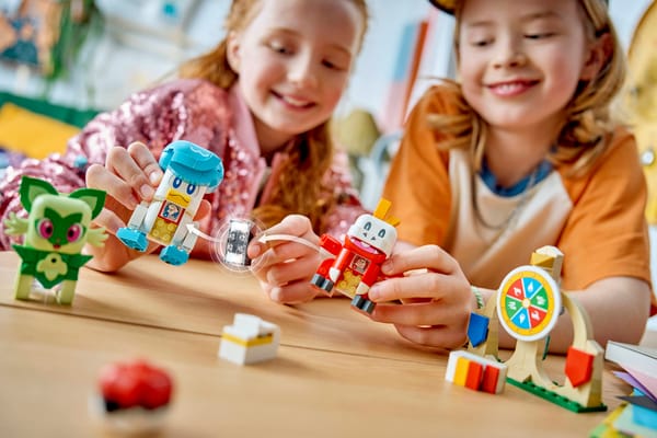 SMART Play™: Sprigatito, Fuecoco and Quaxly Battle - Image 14