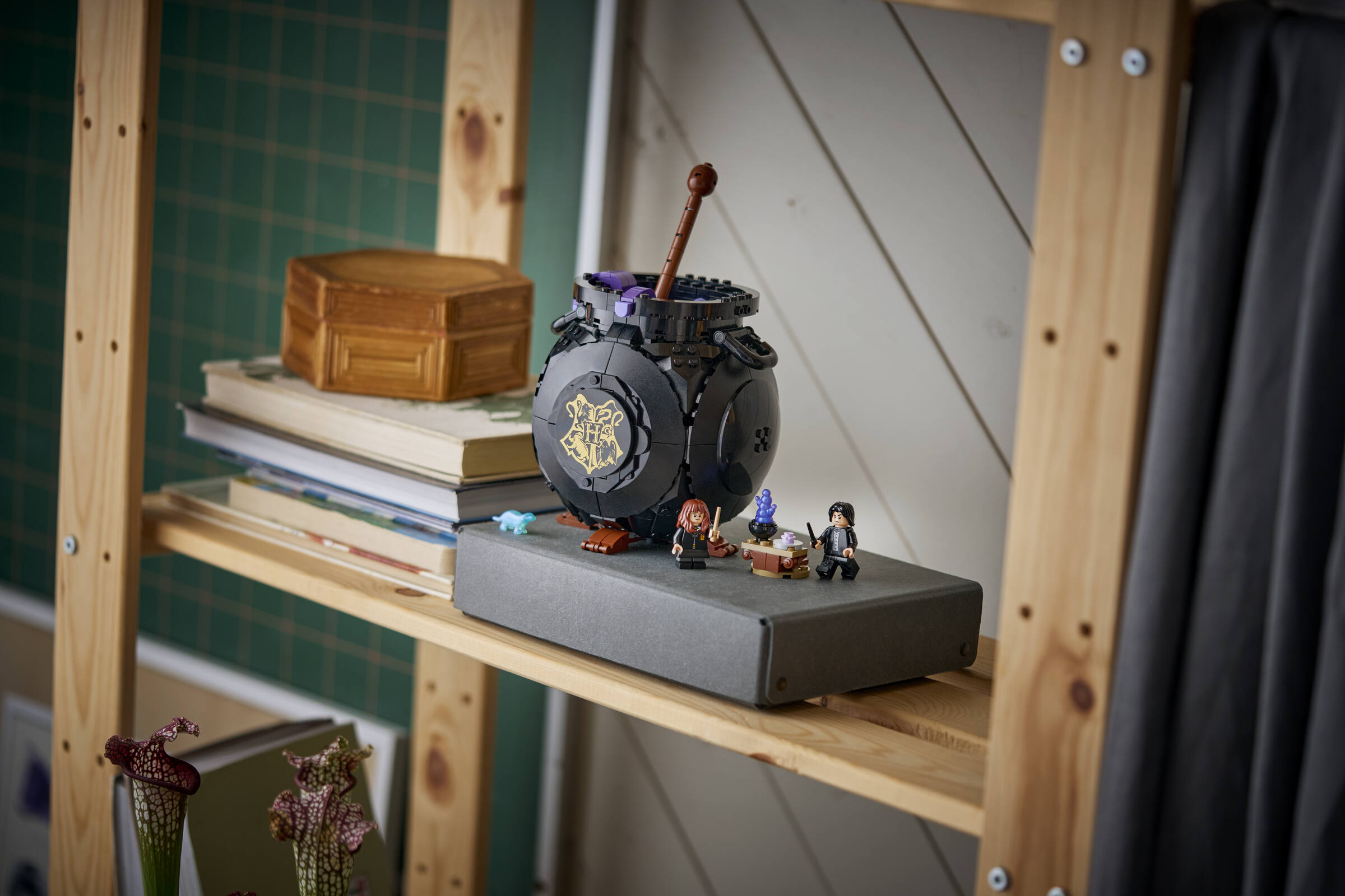 Cauldron: Secret Potions Classroom 76464 | Harry Potter™ | Buy