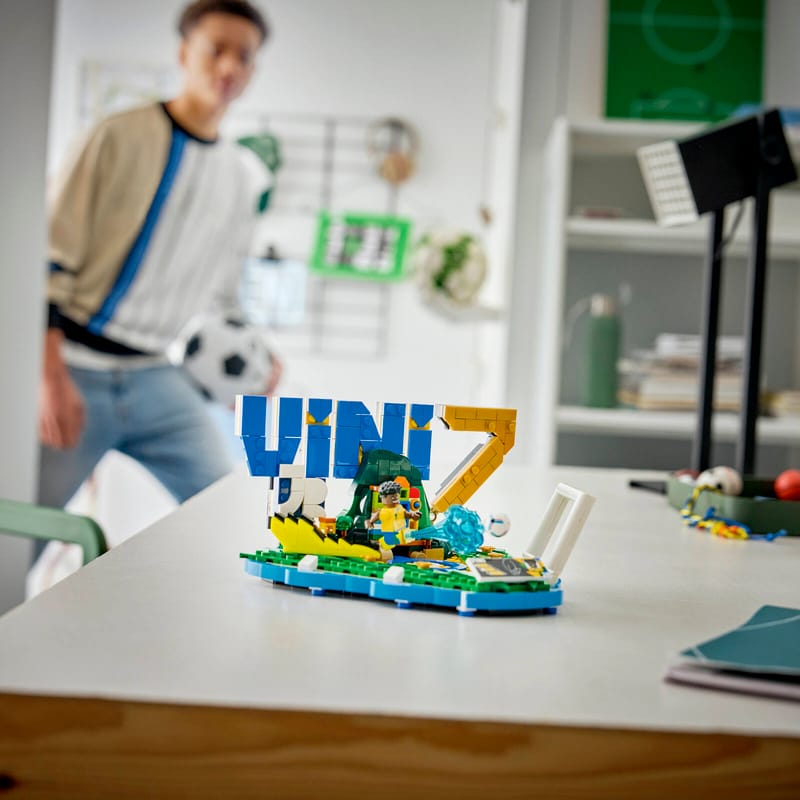 Vini Jr. – Soccer Highlights 43027 | LEGO® Editions | Buy online at the Official LEGO® Shop US
