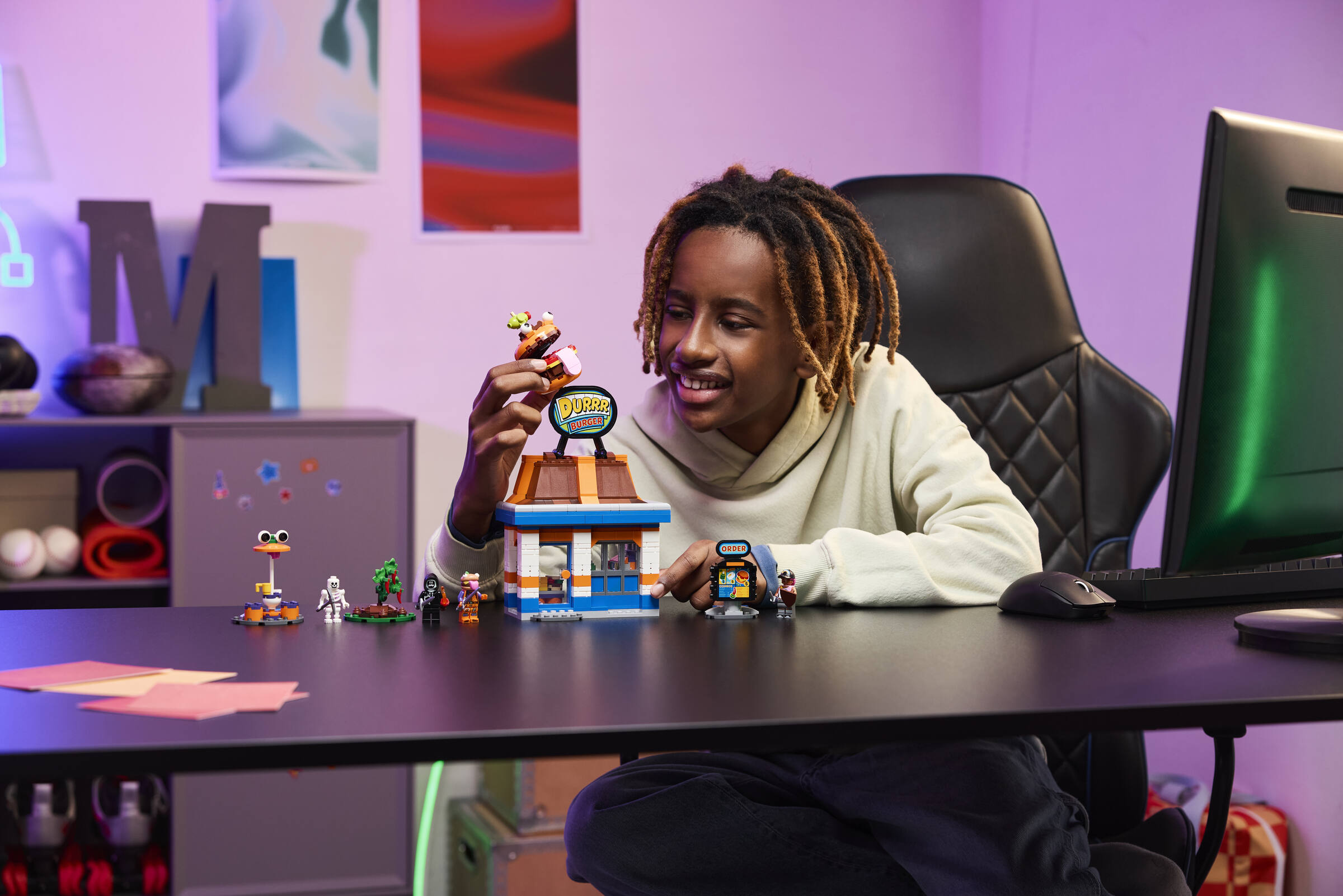 冬弥40点 レン20点 ダーバーガー レストラン 77076 | LEGO® Fortnite |レゴ®ストア