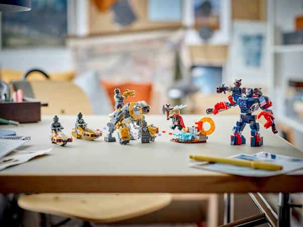 LEGO 76322 Avengers : Endgame Thor contre Chitauri — visuel 7 sur 8