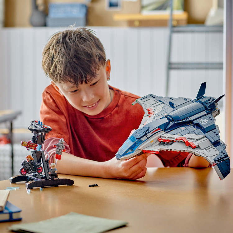 01-HolidayListicles-Superhero-