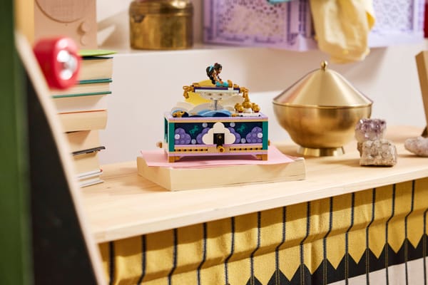 Jasmine's Jewelry Box - Image 13