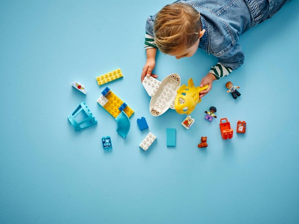 LEGO 10443 Première fois à l’aéroport — visuel 7 sur 8