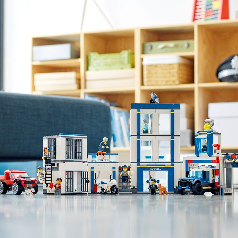 Police Station 60246 City Buy online at the Official LEGO® Shop SE
