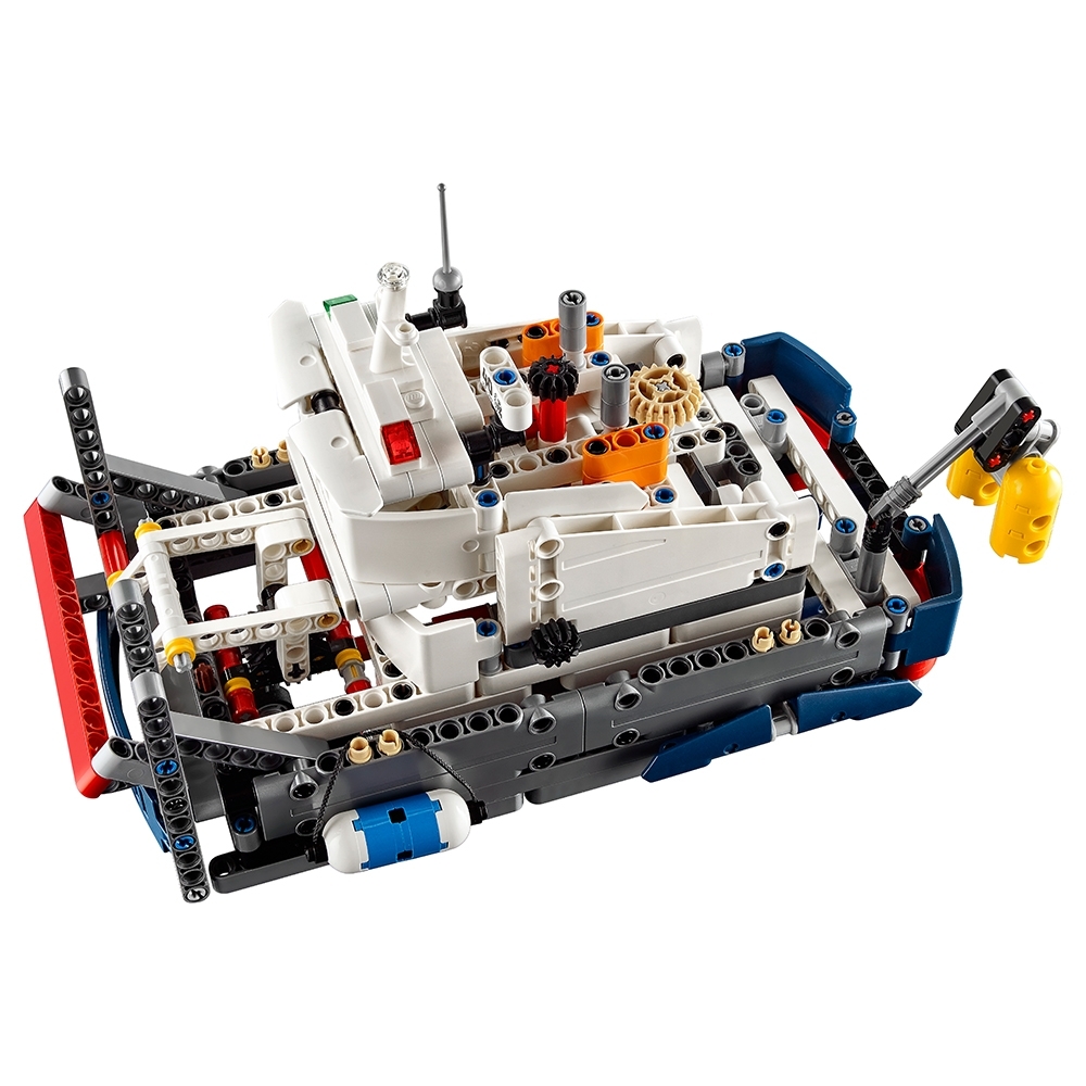 Ocean Explorer 42064 | | Buy online at the Official LEGO® Shop US