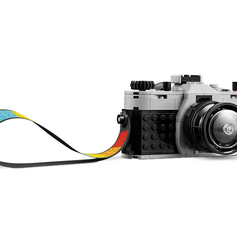 Retro Camera 31147 | Creator 3-in-1 | Buy online at the Official Retro Camera 31147 | Creator 3-in-1 | Buy online at the Official