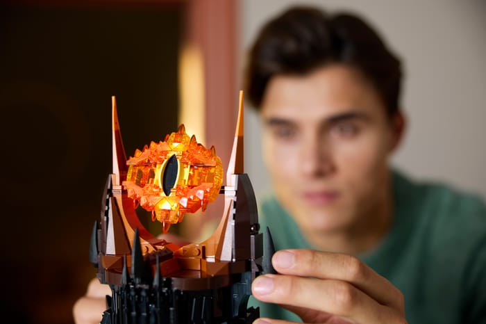 Novità: LEGO 11373 Il Signore degli Anelli: Elmo di Sauron Novità: LEGO 11373 Il Signore degli Anelli: Elmo di Sauron