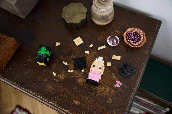 LEGO 40794 Figurines d’Elphaba et de Glinda — visuel 7 sur 8