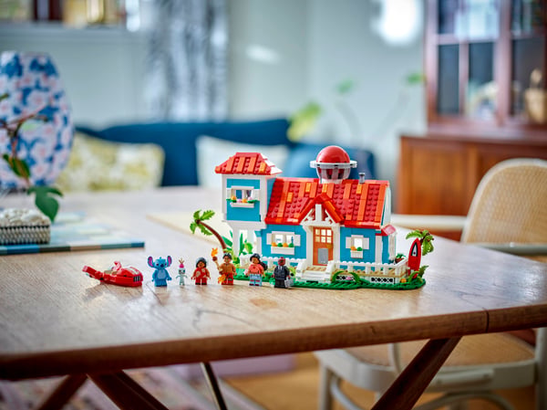 LEGO 43268 La maison sur la plage de Lilo et Stitch — visuel 8 sur 8
