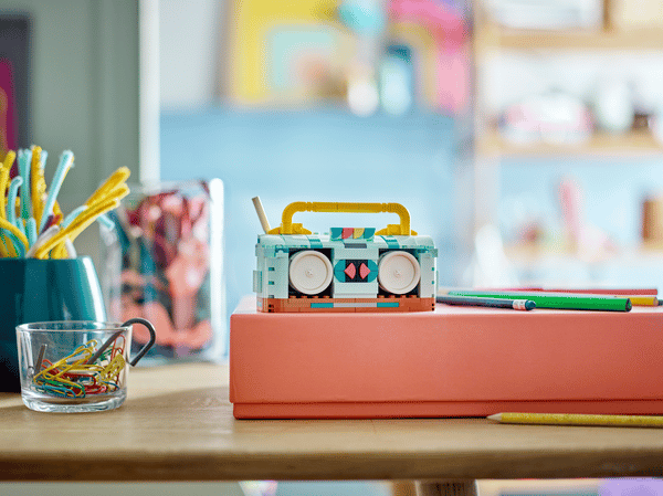 Retro Roller Skate - Image 13