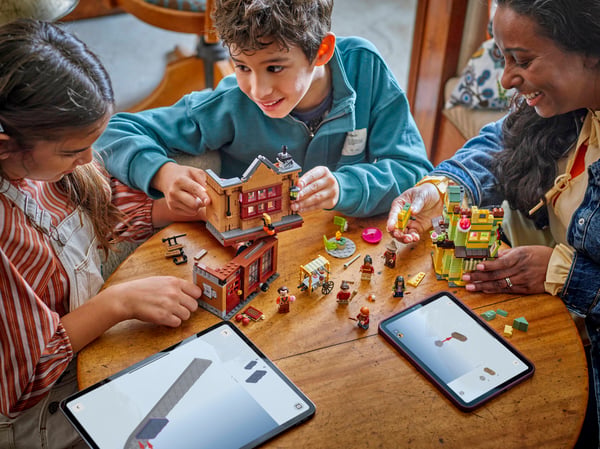 LEGO 76452 Magasin d'accessoires de Quidditch™ et marchand de glaces — visuel 8 sur 8