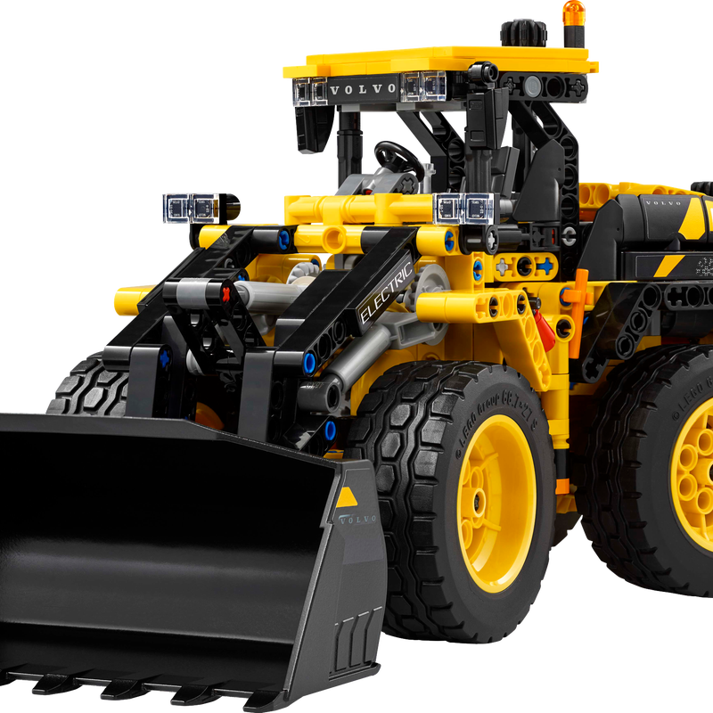 Volvo L120 Electric Wheel Loader 42209 Technic™ Buy online at