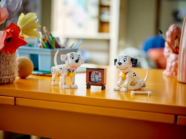 LEGO 43271 Lucky et Penny, les chiots des 101 Dalmatiens — visuel 7 sur 8