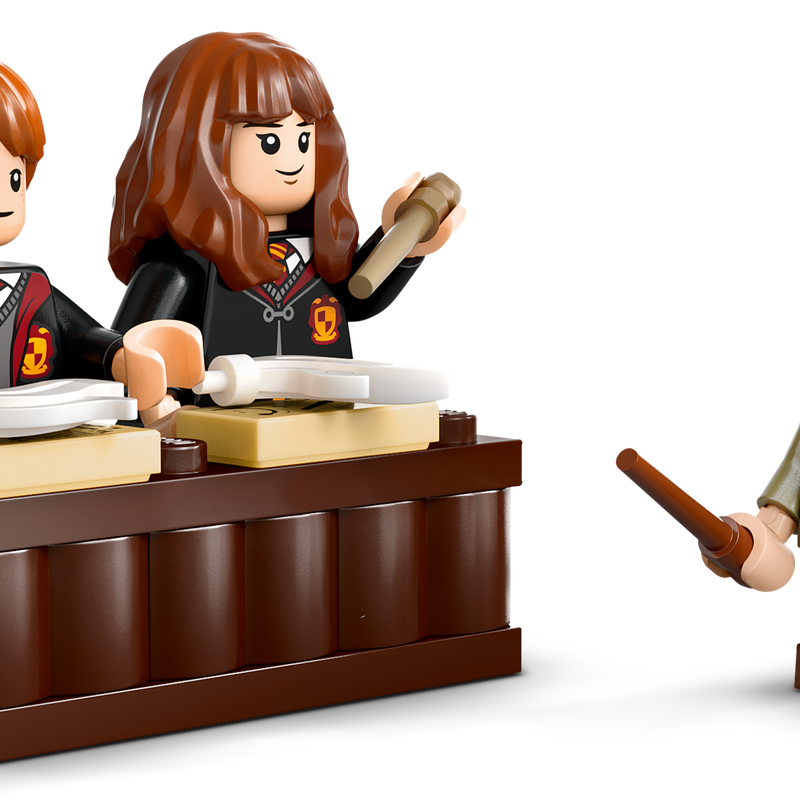 Hogwarts™ Castle: Charms Class