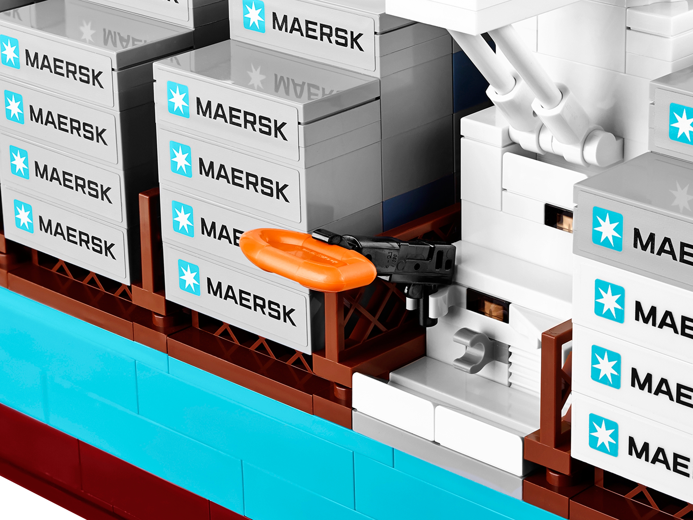 Anstændig stadig Bliver til Maersk Line Triple-E 10241 | Creator 3-in-1 | Buy online at the Official  LEGO® Shop US