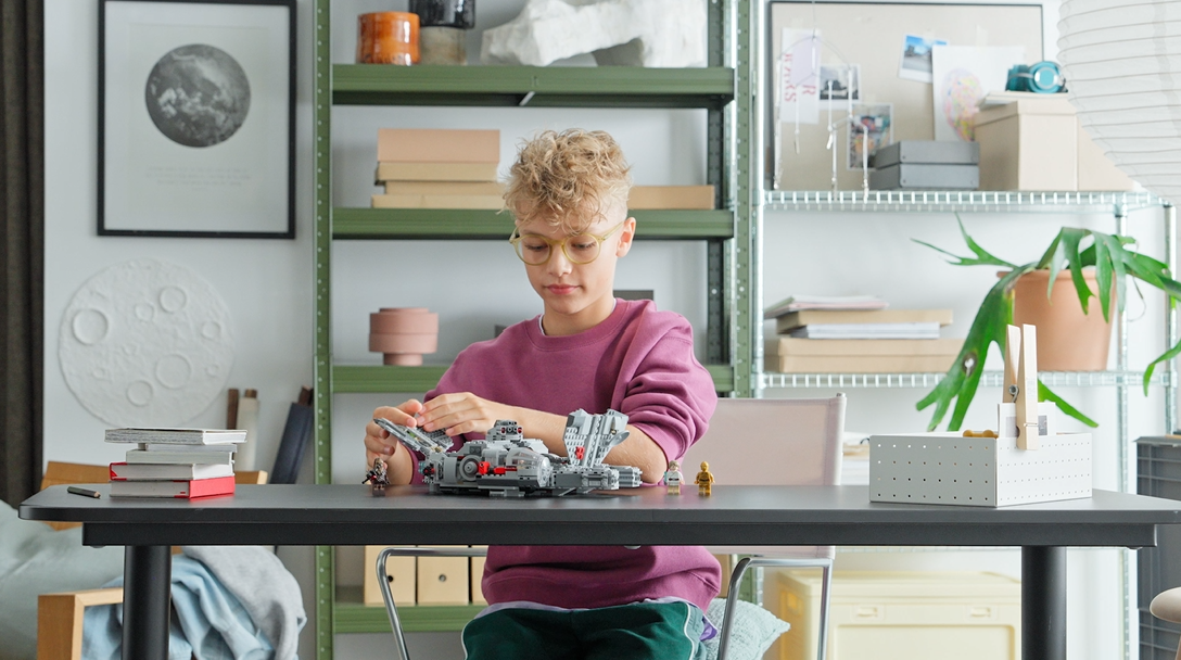 SMART Play™: Millennium Falcon™ - Image 11