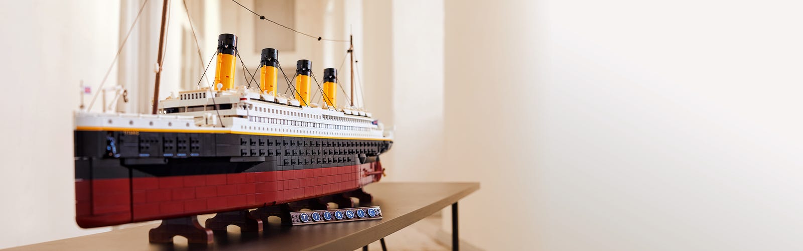 Titanic Model Building Block Set, 3800Pcs Cruise Ship Titanic Boat Model  Building Kit Compatible with Creator Expert 10294