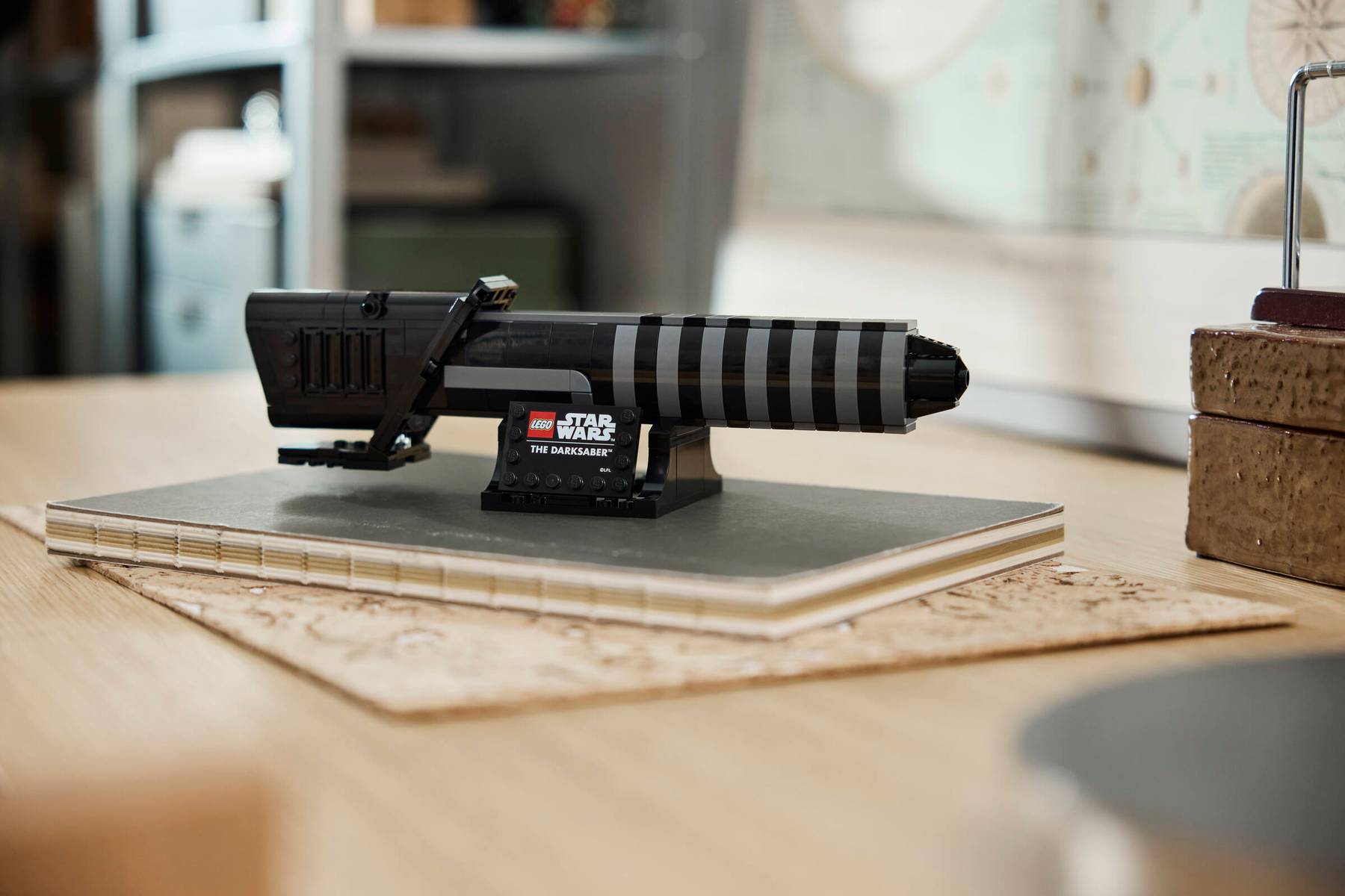 https://www.lego.com/cdn/cs/set/assets/blte5686b706b474536/blt8d487df71254c18e-40917_Lifestyle_Envr_1.jpg?format=webply&fit=bounds&quality=70&width=1200&height=1200&dpr=1.5