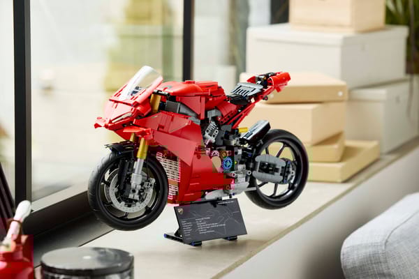 Ducati Panigale V4 S Motorcycle - Image 11