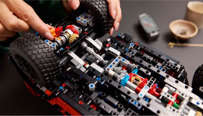 レゴ®テクニック Mercedes-Benz G 500 PROFESSIONAL Lineと行くオフ 