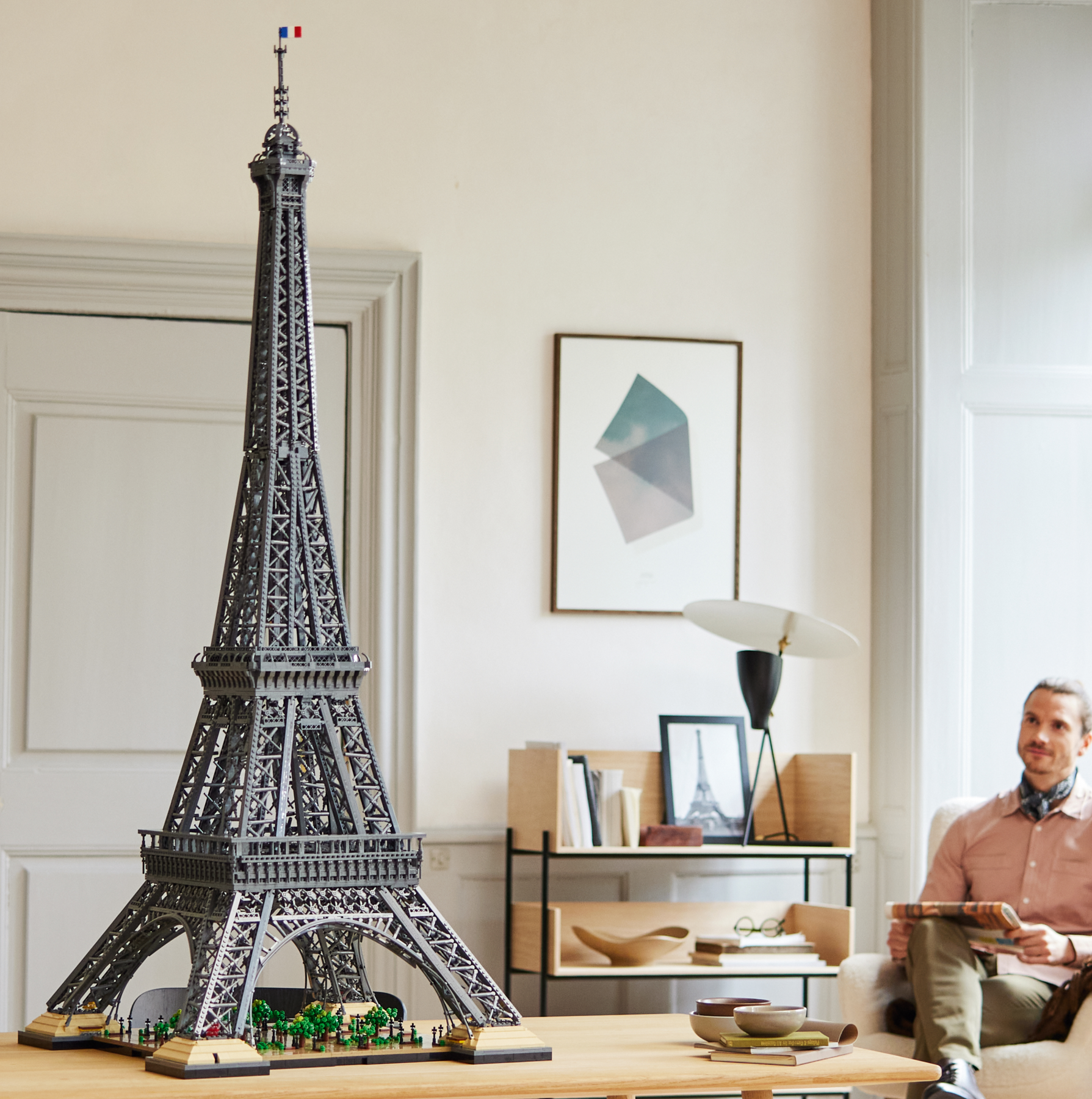 benzin gøre ondt Dam Eiffel tower 10307 | LEGO® Icons | Buy online at the Official LEGO® Shop US
