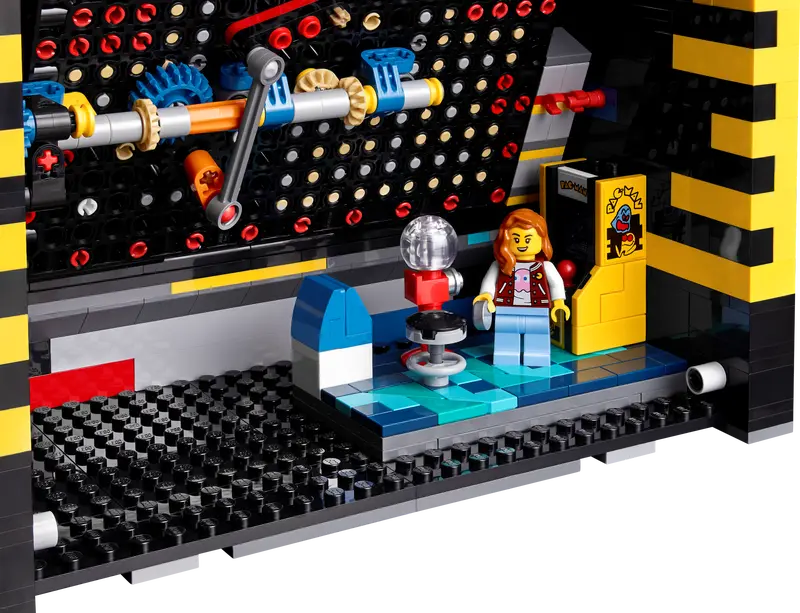 Set Lego a tema videogioco Pacman, #Lego rende omaggio a Pac-Man con un set da 2.650 pezzi