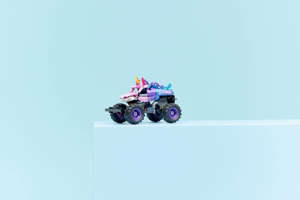 Monster Jam™  Sparkle Smash™ Pull-Back - Image 10