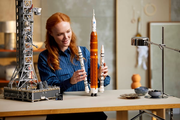 LEGO 10341 Le système de lancement spatial d'Artemis de la NASA — visuel 8 sur 8