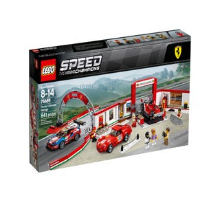 Ferrarin huikea autotalli