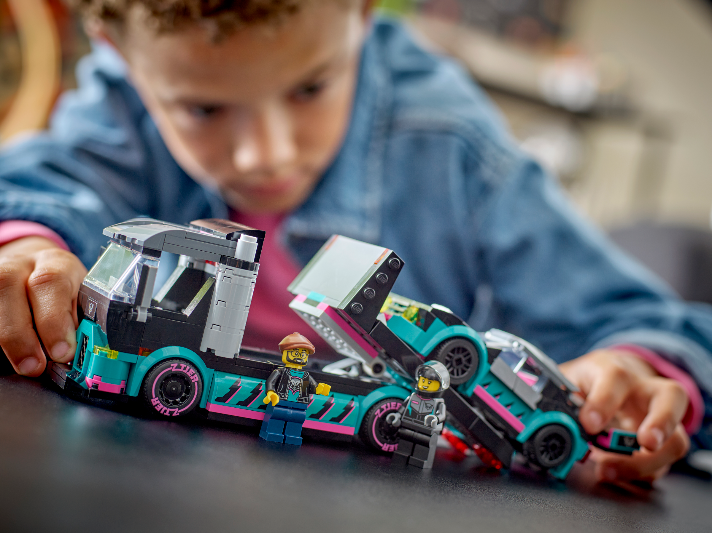 LEGO® 60406 La voiture de course et le camio.. - ToyPro
