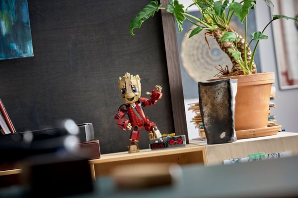 LEGO 76341 Groot en tenue de Ravageur — visuel 5 sur 8
