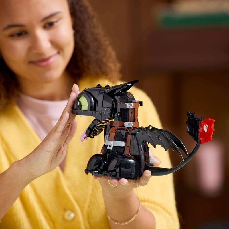 Très vite testé : LEGO ICONS 10375 How to Train Your Dragon: Toothless Très vite testé : LEGO ICONS 10375 How to Train Your Dragon: Toothless