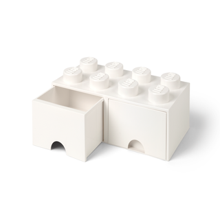 Zásuvka v tvare kocky s 8 výstupkami – biela